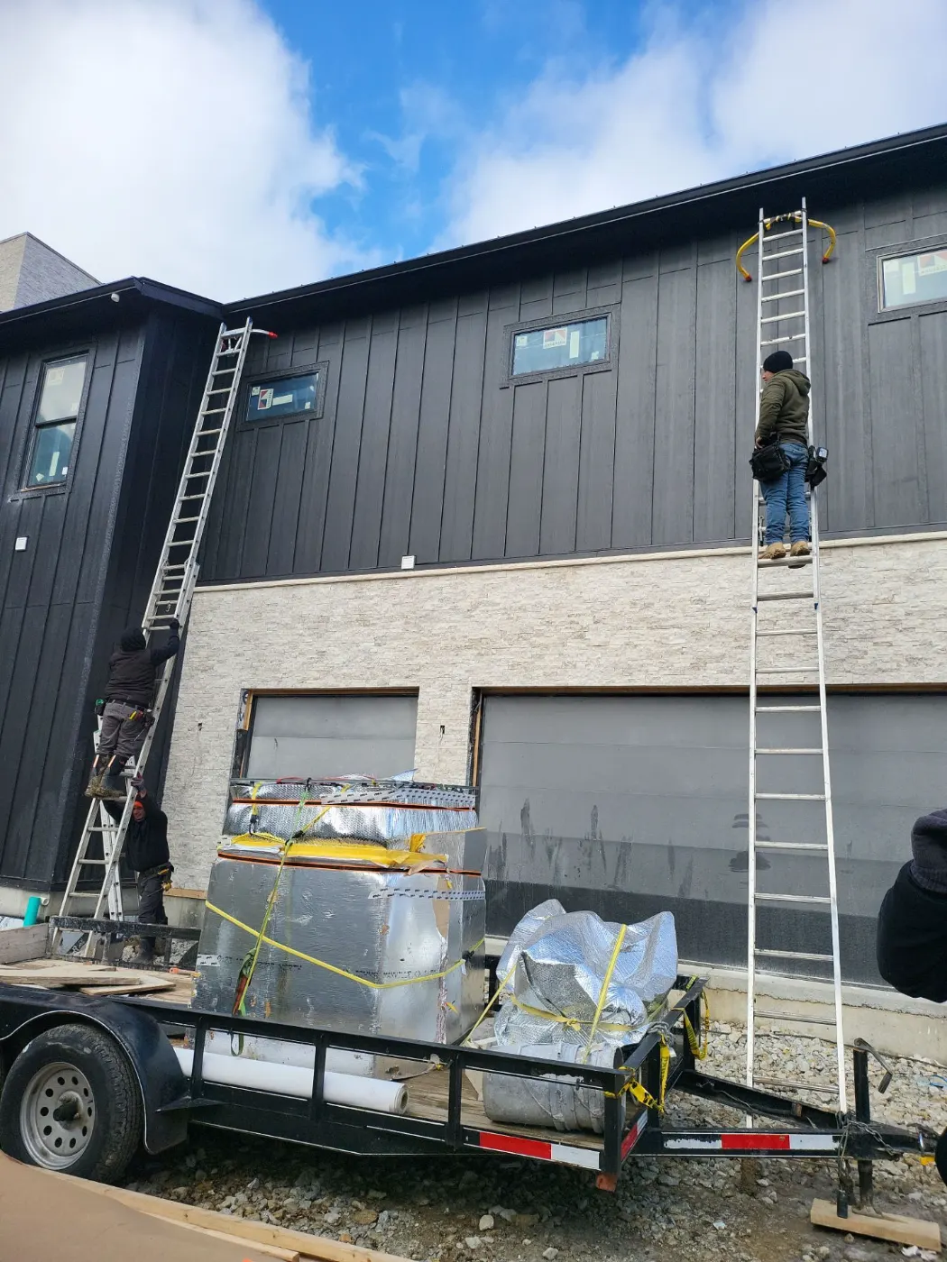 Trim and flashing detail on a Pleasant Creek siding job